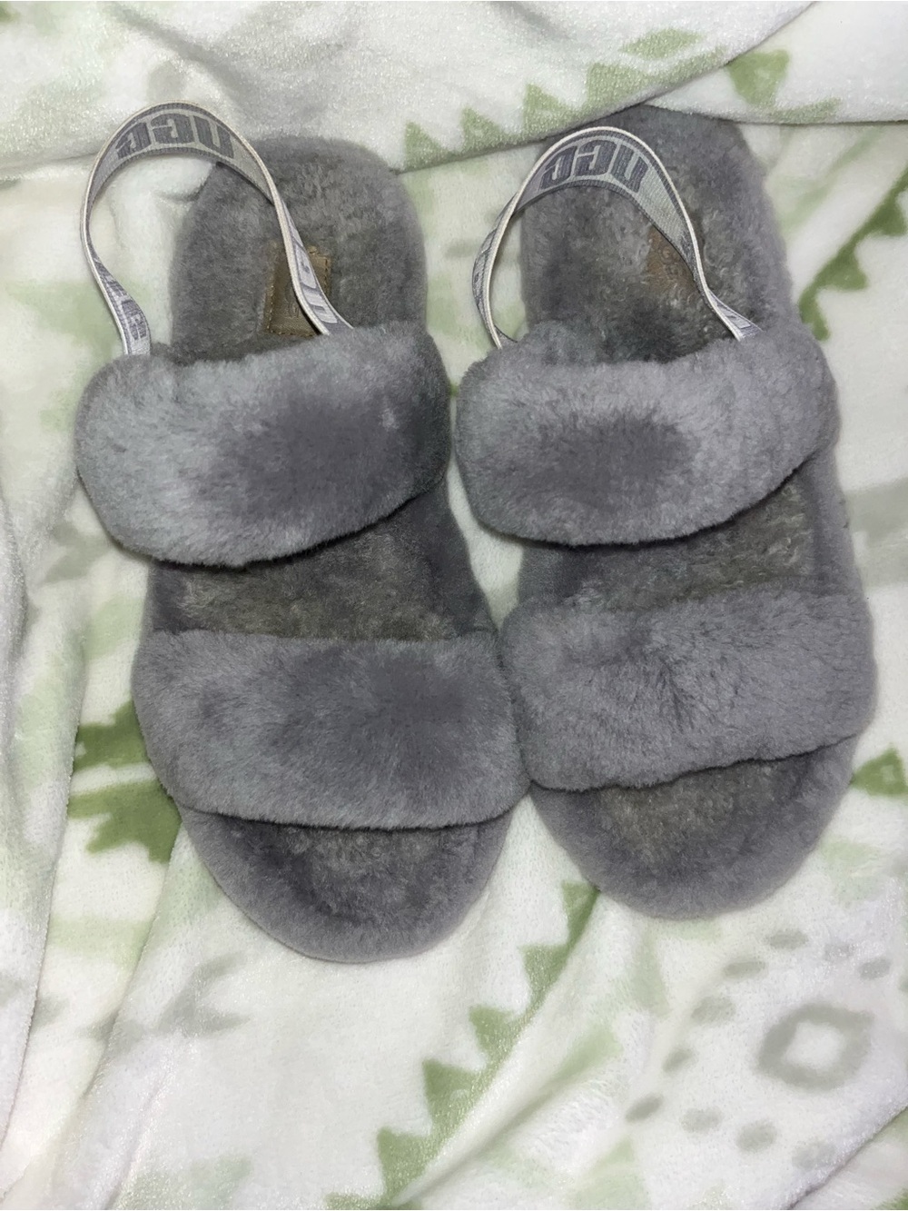 UGG Women's Oh Yeah Slippers